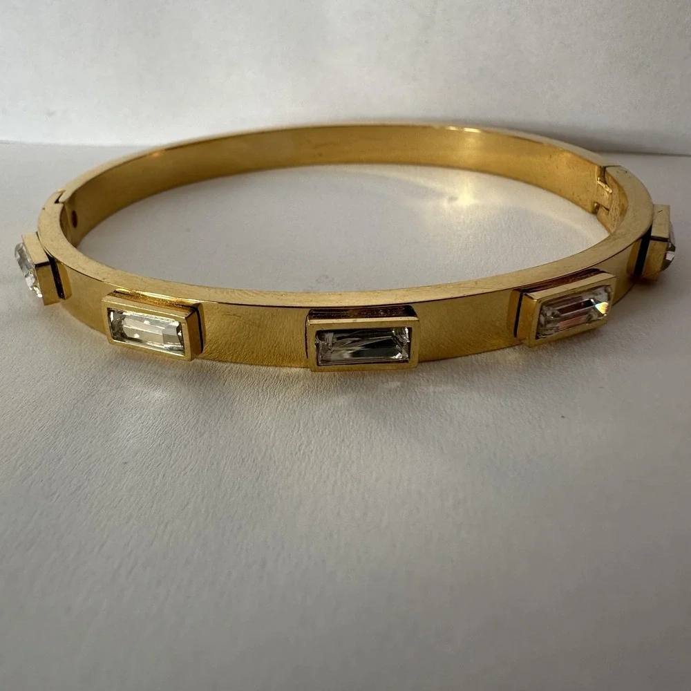 Baguette Crystal Gold Tone‎ Bangle Bracelet 7.5